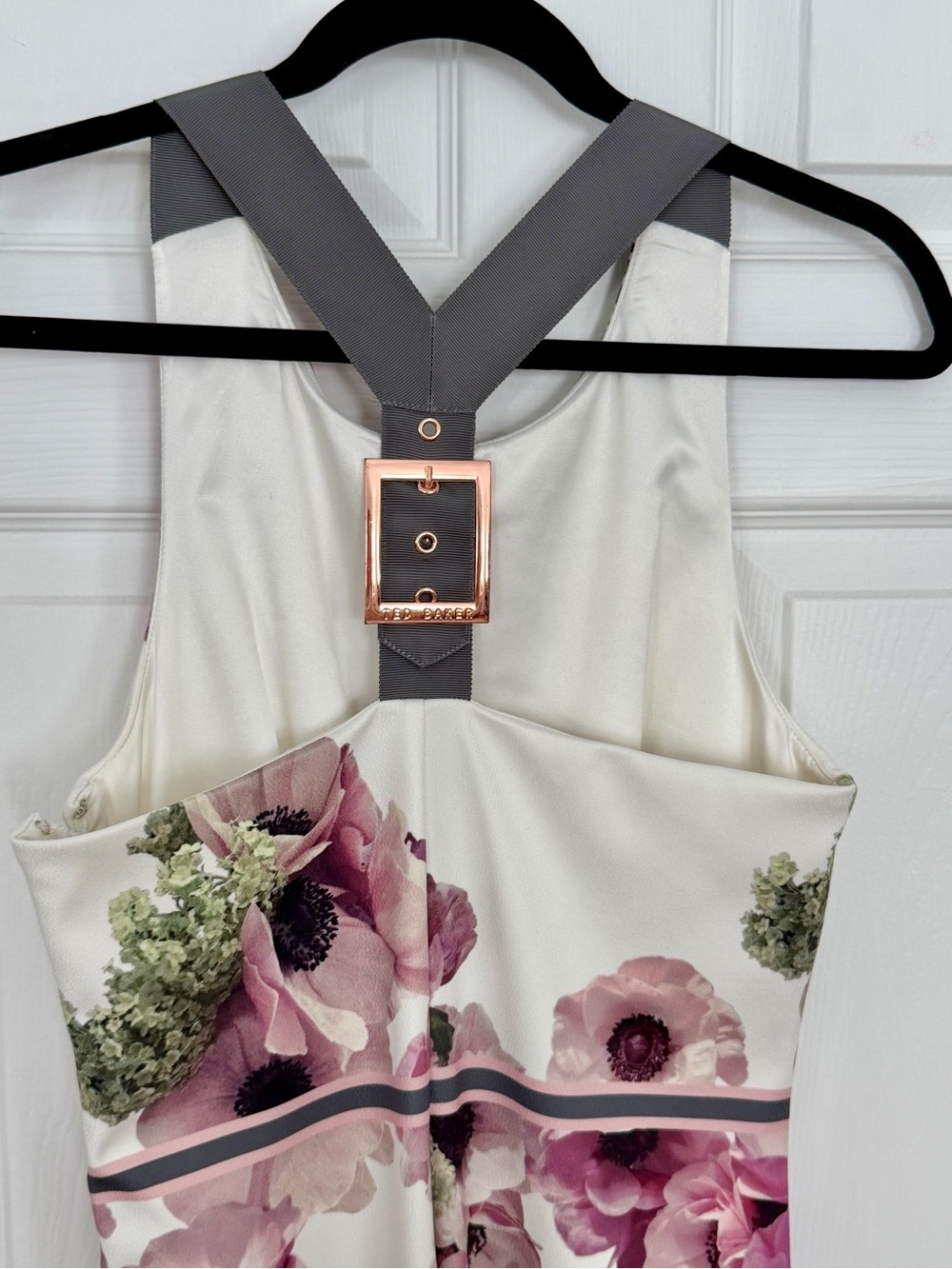 Ted Baker sheath dress with buckle detail on back - Picture 4 of 9